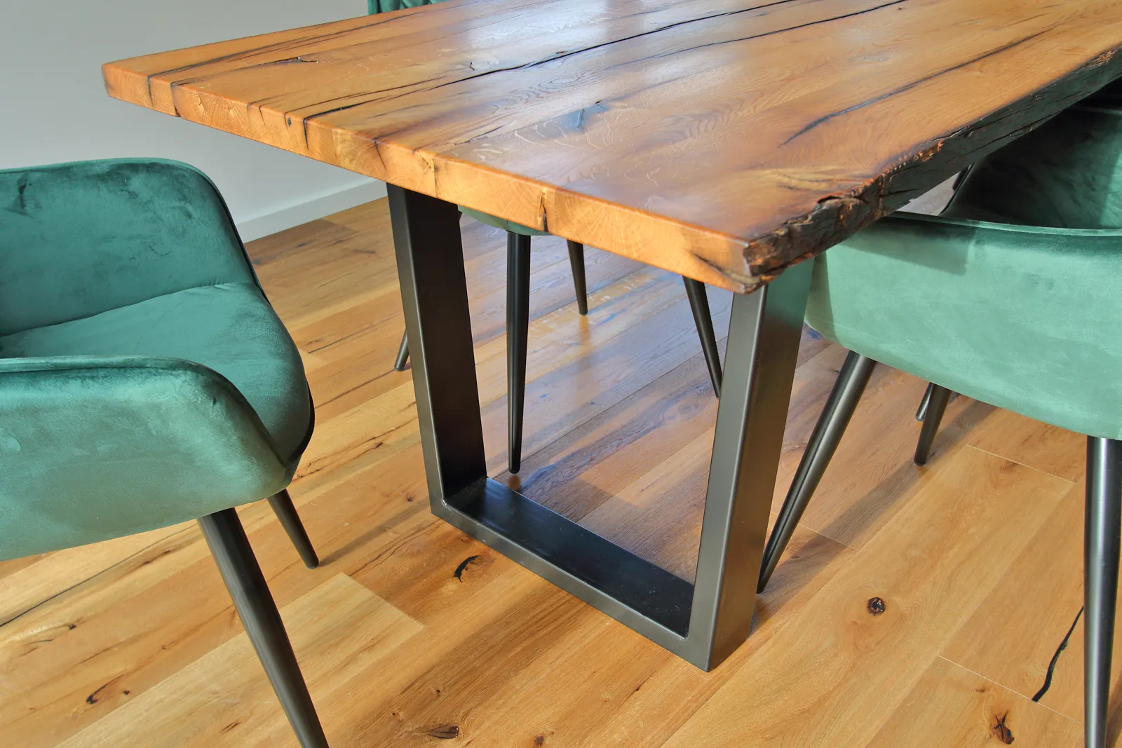 matalia-esstisch-eiche-mit_fachwerkbalken-7